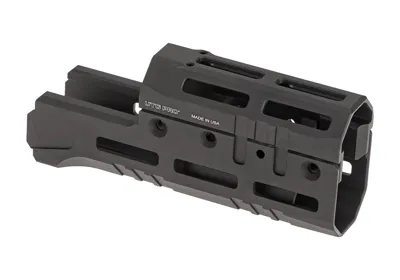 AK 6 Tommer Super Slim M-LOK Forskæfte - Sort - Leapers