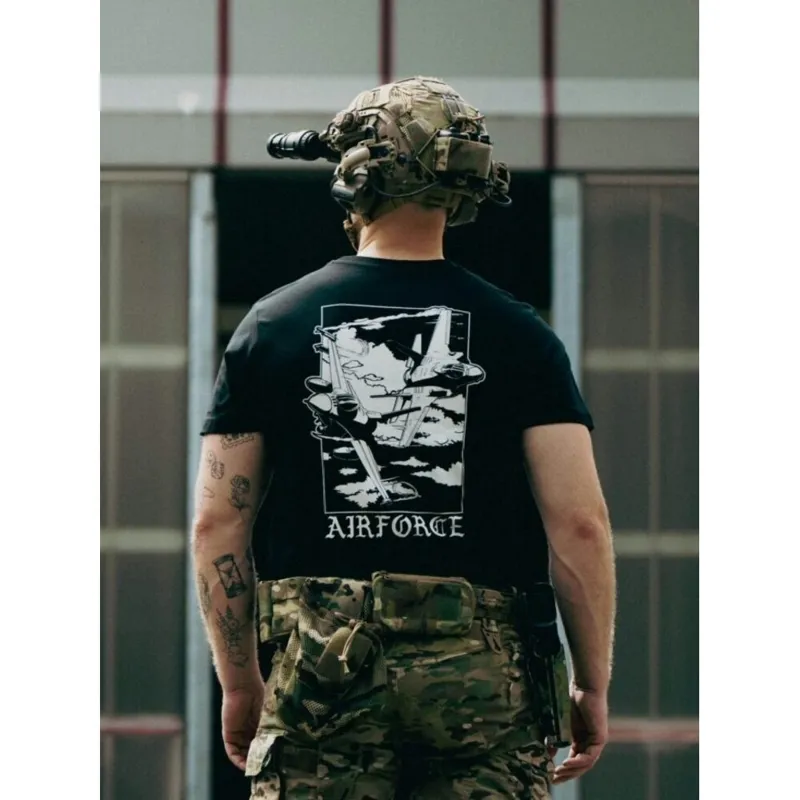 The Trace Airforce T-Shirt · Negro