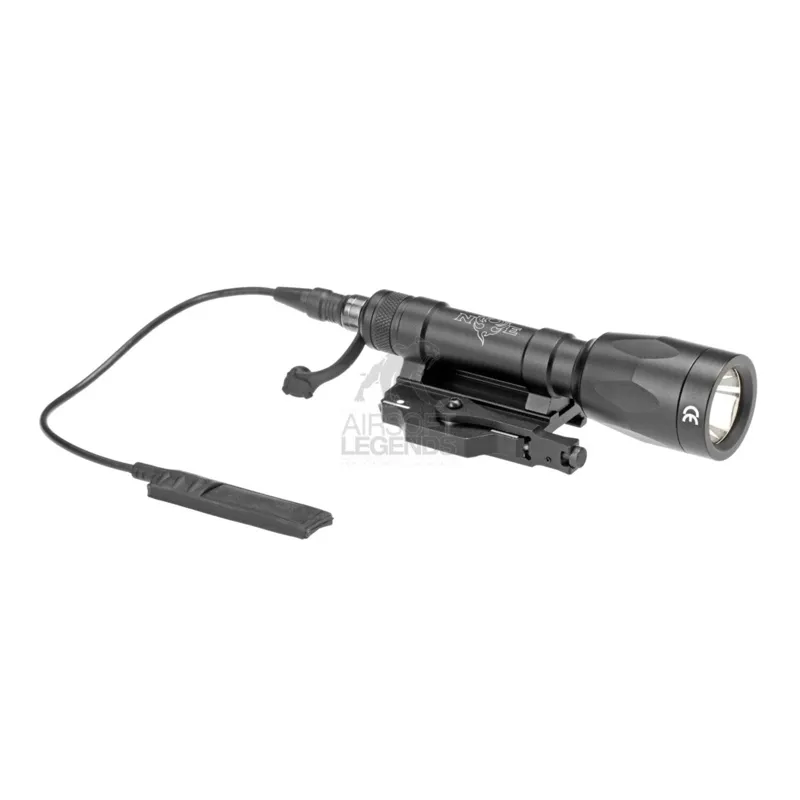 Night Evolution M620P Scout Weaponlight · Negro