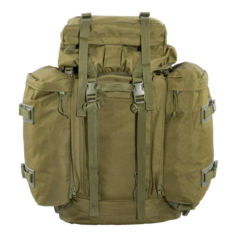 101 Inc Commando Rucksack 70L + 16L · Verde / OD