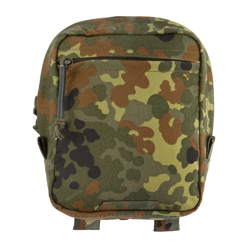 Clawgear Medium Vertical Utility Pouch Zipped Core · Flecktarn