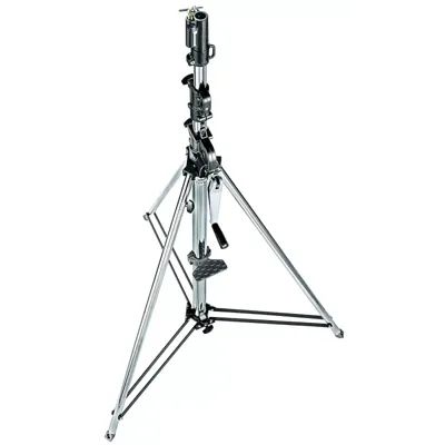 Pie de Estudio Wind Up. 3 Secciones. Altura 370cm. - Manfrotto