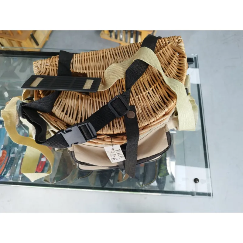 Cesta de Mimbre con Tapa
