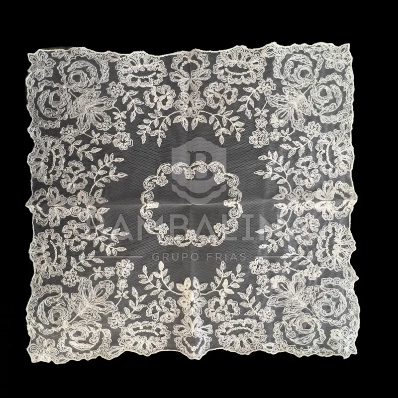 Pañuelo Bordado