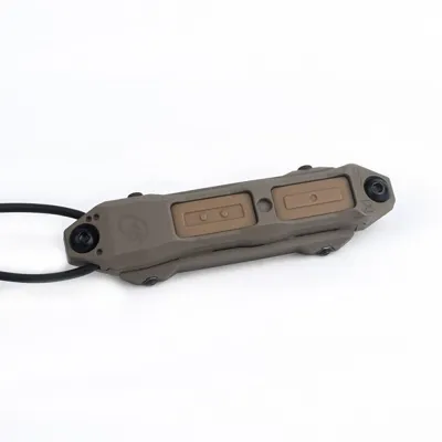 Pulsador Remoto para Picatinny y M-LOK con Doble Plug para 2.5mm y Linterna - de (WNE04040-DE)