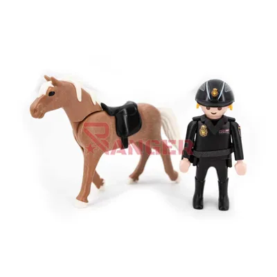 Muñeco Custom Policía Nacional Unidad Caballeria - Foraventure