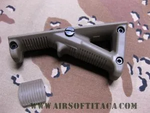 Angled FORE Grip /Pistolete Angulado · Tan / FDE