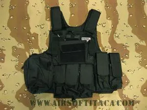 Ciras Ofertaka · Negro