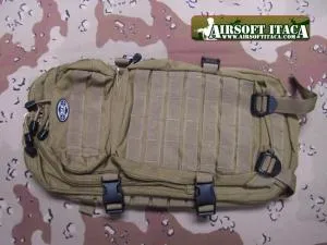 Compacta 30 L · Tan / FDE