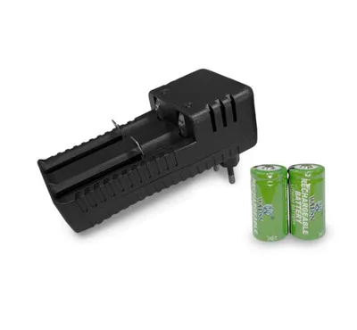 Cargador con 2 Baterias Recargables 16340 CR123A 3.7V 700mAh - Wadsn