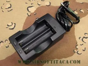 Cargador de Pilas 18650