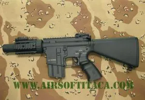 Fusl M4 CQB Full Metal · Negro