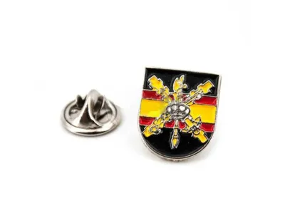 Pin Legión Bandera España Centro - FORAVENTURE.