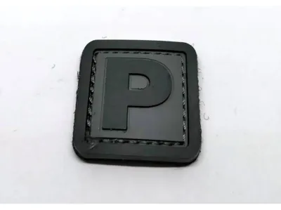 Letra P PVC 3D - 101 INC.