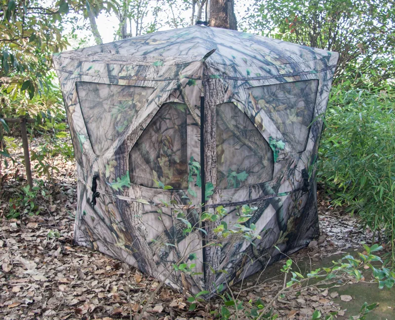 Puesto de Caza de · Camuflaje