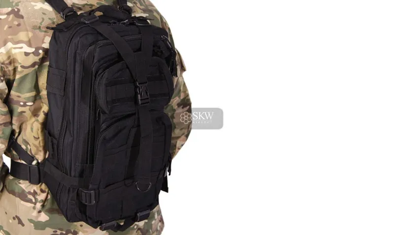 Combate Compact · Negro