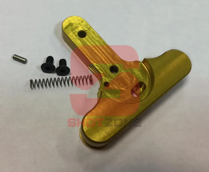 Retro Arms Fixed Charging Handle CNC [MCC] · Oro