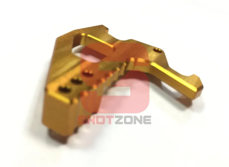 Extended Charging Handle CNC M4 [MCC] · Oro