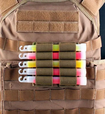 Porta Luces Químicas MOLLE - Emerson