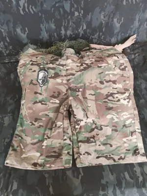 374B Short Pants