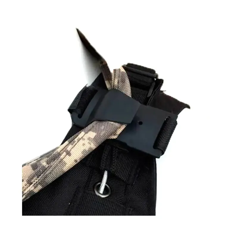 Enganche Chaleco Correa · Negro