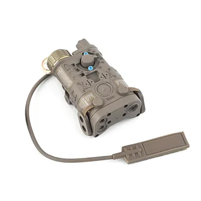 NGAL Laser y Linterna con Strobo - Wadsn