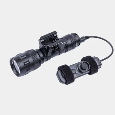 Linterna para Arma Larga con Pulsador Remoto WL50B IR 1000 Lum - Nextorch
