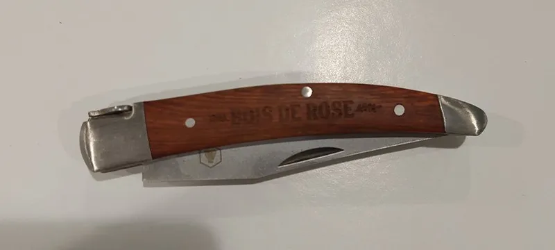 Σουγιάς Laguiole Bois de Rose