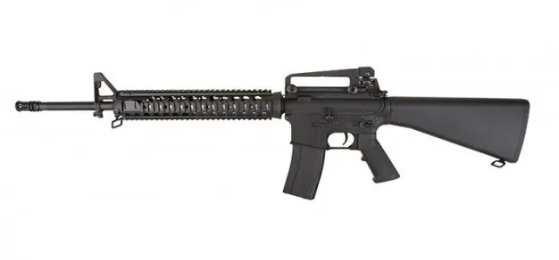 Cyma M16A4 (Full Metal) · Negro