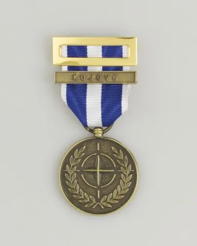 Albainox Medalla OTAN Kosovo