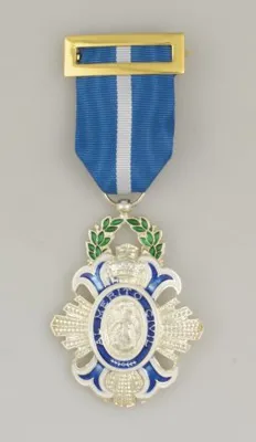 Medalla Cruz de la Orden del Merito Civil - Albainox