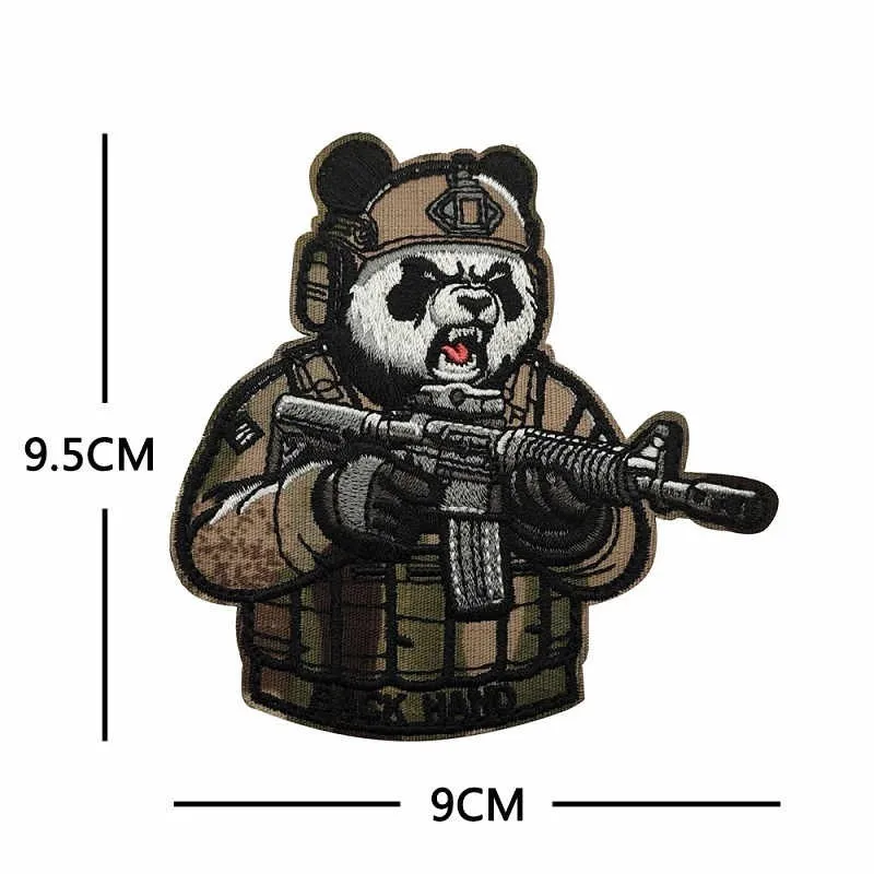 Patch Tactical – Πολεμικό Panda Με Στρατιωτικό Εξοπλισμό & Όπλο