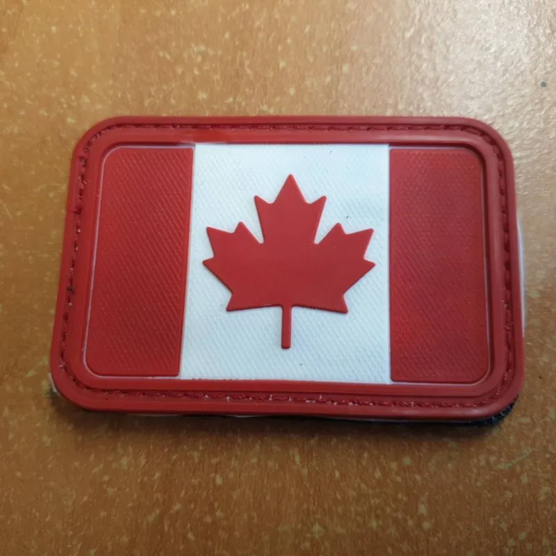 Patch PVC Drapeau Canadien Rouge Couleur