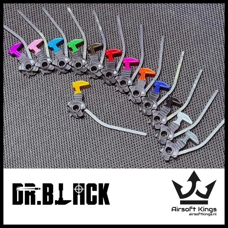 Dr.Black Hammer | Type-Hammer · Negro