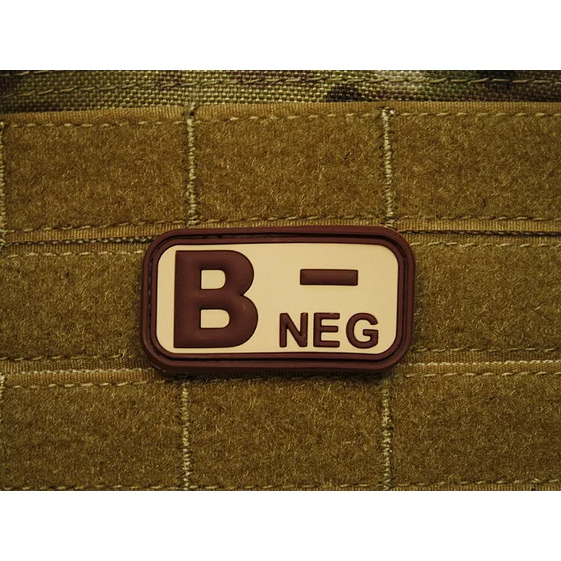 vario B NEG Rubber Bloodtype Patch · Tan / FDE