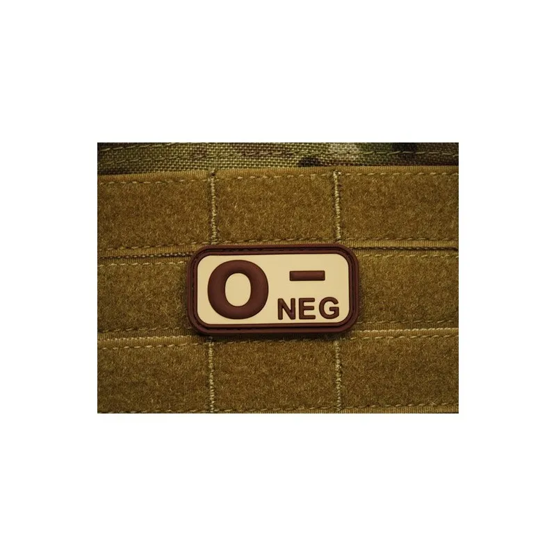 vario 0 NEG Rubber Bloodtype Patch · Tan / FDE