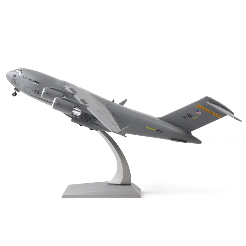 Die-Cast Model C-17A Globemaster 1:200