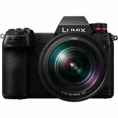 Lumix S1II + 24-105MM F4 - Panasonic