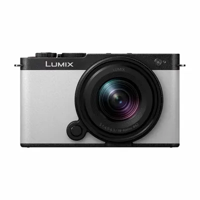 Panasoni Lumix S9 + 18-40MM F4.5-6.3 - Panasonic