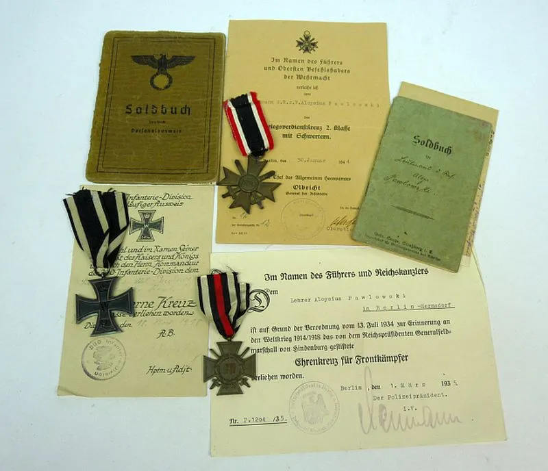 Omvangrijke WW2 Documenten Groep