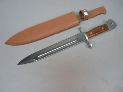 AK-47 Bajonet Met Schede