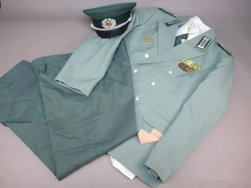 DDR Volkspolizei Gesellschaft Uniform