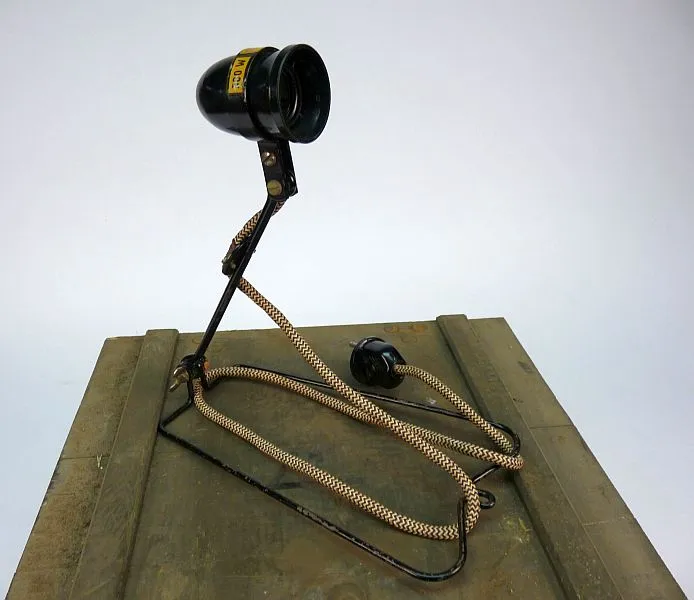 DDR NVA Inspectielamp