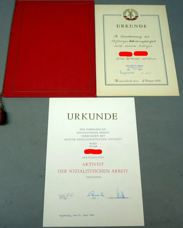 DDR Oorkonde Set Van 1 Persoon
