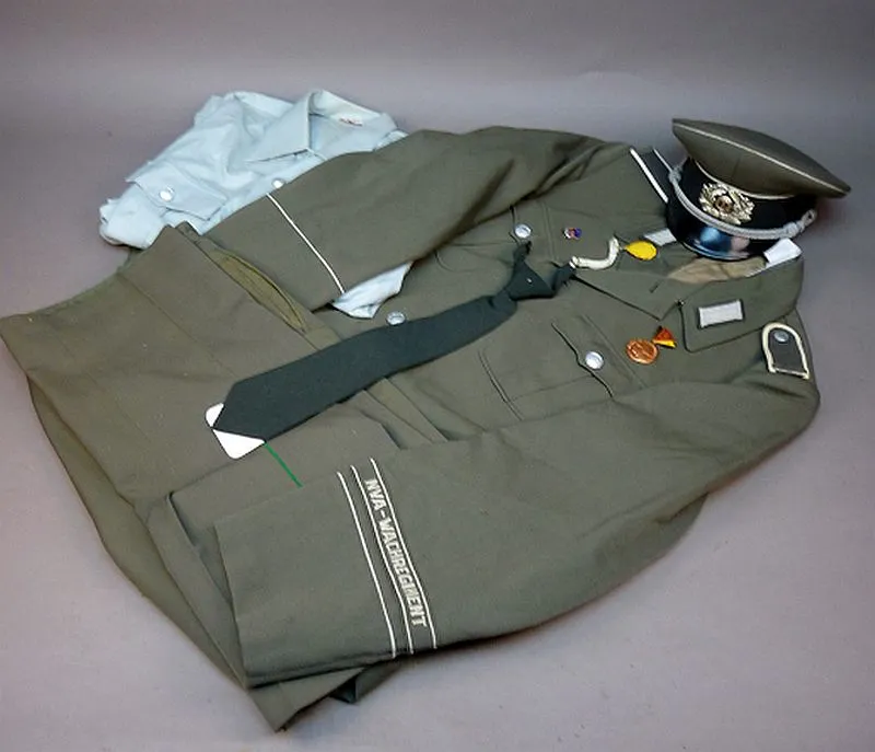 NVA Wachregiment Uniform