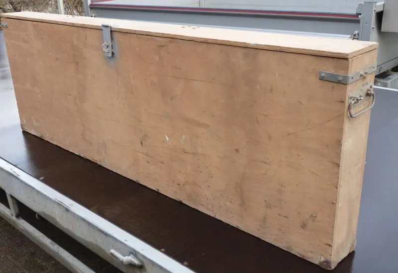 Grote Houten Kist