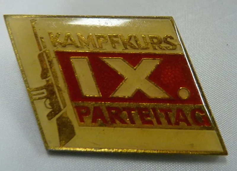 DDR Medaille Kampfkurs 15E Parteitag