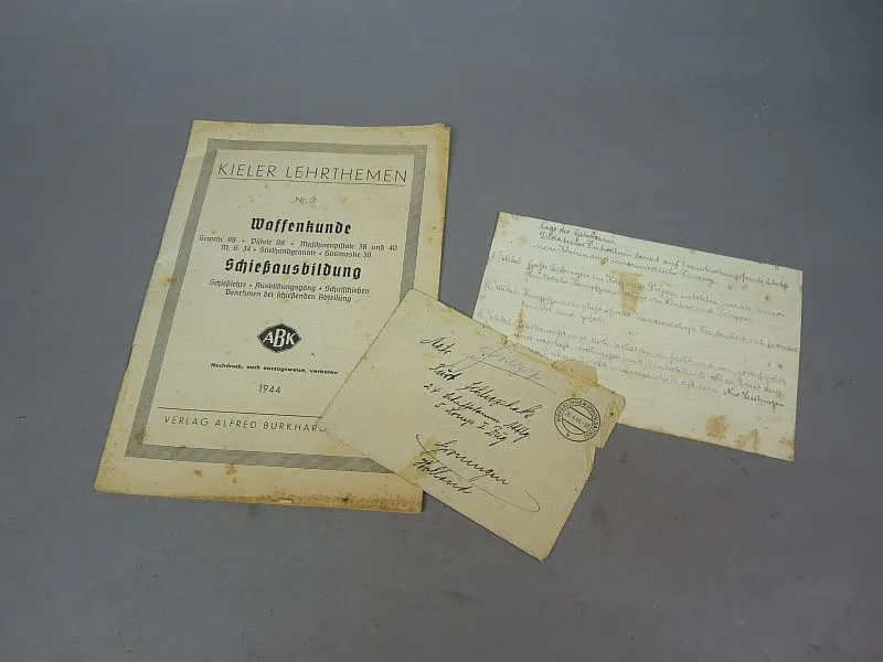 Waffenkunde Blad 1944 (Groningen)