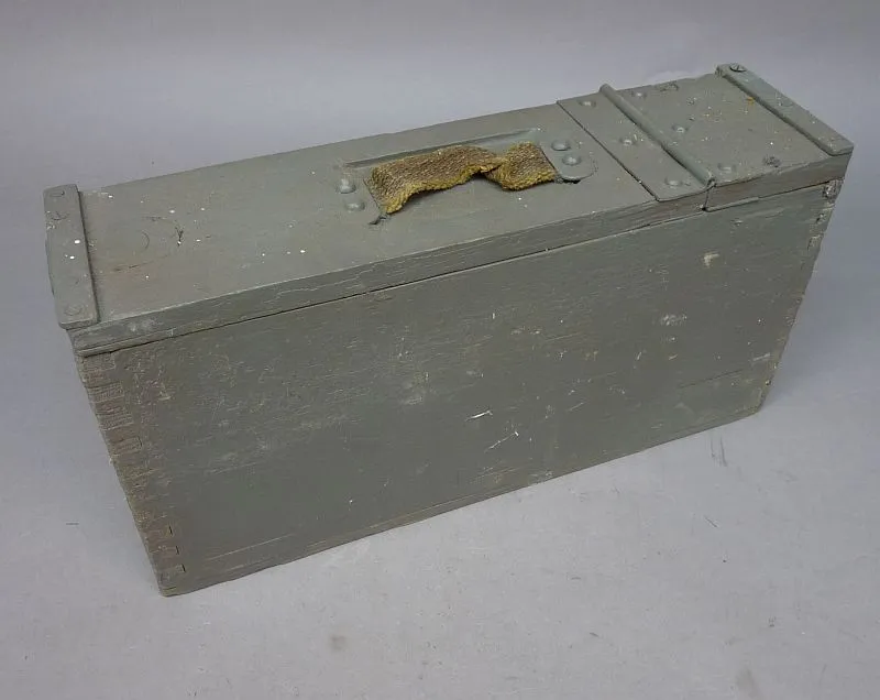 MG08 Kistje