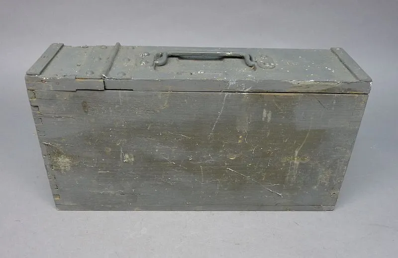 MG08 Kistje